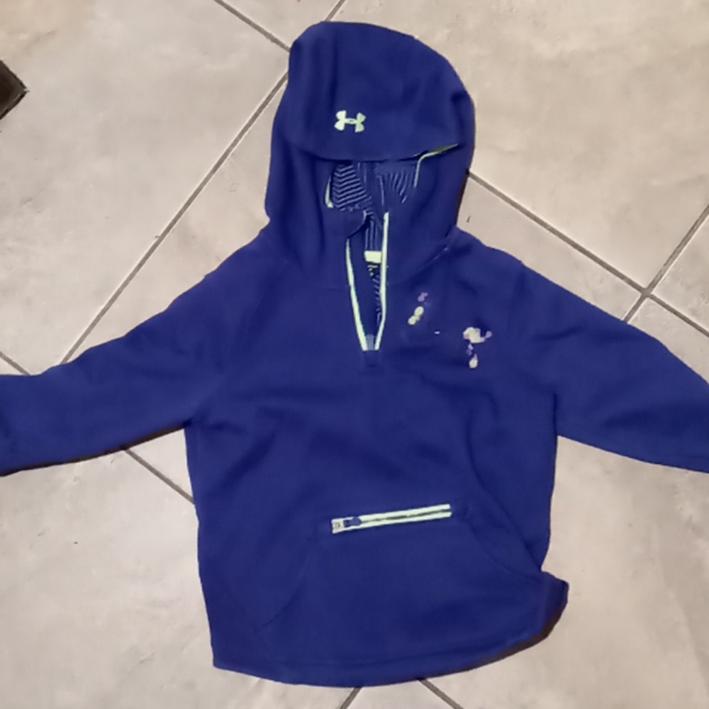 Under Armour sweatshirt YXS